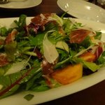 オステリアプリムール - 季節のフルーツと野菜のサラダ