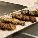 吾助 - 焼き鳥…10本1000円