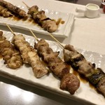 吾助 - 焼き鳥…10本1000円