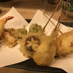 Oden to tempura harebare midori - 串天、６種盛り。
