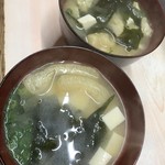 がばちょ - カツ丼の味噌汁