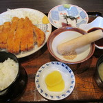 雅茶一 - ひこま豚のロースカツ定食