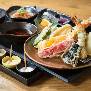 [Lunch] “Futaba Set Meal” with 9 well-balanced tempura dishes