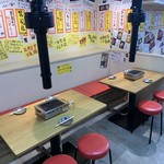 Oosaka Yakiniku Horumon Futago - 団体様は事前予約でお席を2、3テーブルご用意いたします。