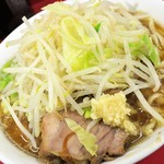 ラーメン二郎 - 小ラーメン＋ニンニク
