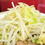 ラーメン二郎 - 野菜（そのまま）