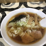 Terakafe Chuu Ka Soba Mizu Kami - ワンタン麺（昔ながら）