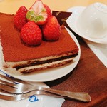 フルーツケーキ ファクトリー - 