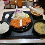 松のや - 厚切りロースカツ定食