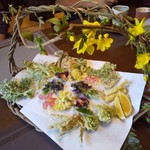 山ごぼう - 花と山菜の天ぷら