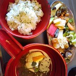 山ごぼう - 自家製豆腐汁とせりご飯、漬物