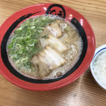 長浜らーめん とん平 小倉東インター店 - 