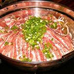 ・Steamed Hachimantai pork and bean sprouts