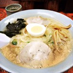 オニオン食堂 - タマネギごまみそラーメン。