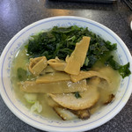 ラーメン 前田家 - ラーメン 並 ワカメトッピング
      ¥650-