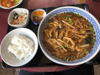 Chuugoku Ryouri Wan Wan Rou - 肉絲湯麺（肉そば）780円
                        半ライス