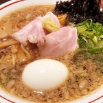 背脂生姜醤油ラーメン