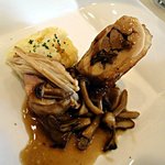 本日のお肉料理(フォアグラの鶏肉巻き）