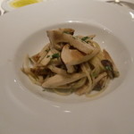 クッチーナ イタリアーナ ガッルーラ - 松茸のスパゲッティ　アーリオオーリオ