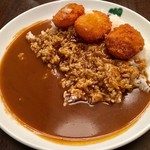 Moutain curry - カニクリームコロッケカレー