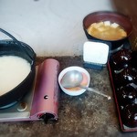 海の別邸ふる川 - 甘酒と汁物(おかわりしちゃった)