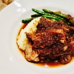 ル・リオン - 豚バラ肉の赤ワインヴィネガー煮