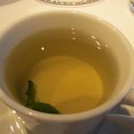 レフェルヴェソンス - 二杯目は黄色になっていました。