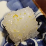 馳走 啐啄一十  - ⑨障泥烏賊(静岡県駿河湾産・サスエ前田魚店・7日熟成)
      産卵期は春～初夏、旬は初春～夏、寿命1年
      モチモチとした食感で甘みも強い
      放血神経〆してから7日熟成してあるので、とても柔らかく甘みも凄いです