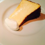 フォーチュンガーデンキョウト - セットデザート分のバスクチーズケーキ。
                                激ウマ。トロうま❗️