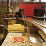 レストラン レジーナ - 中庭でピザのライブキッチン　2019.3