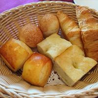 レストラン レジーナ - パン4種　2019.3