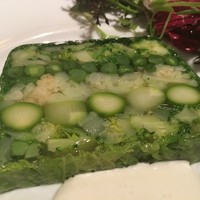 ミチノ・ル・トゥールビヨン - 野菜のテリーヌ　レフォールとヨーグルトのソース