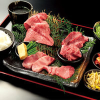 希少五種食べ比べランチ