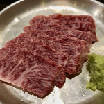 大衆ホルモン焼肉 順 - ハラミ刺し