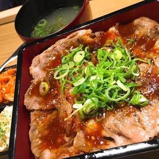 二升五合 ニショウゴゴウ 三宮 神戸市営 焼肉 ネット予約可 食べログ