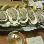 酒徒庵 - 生牡蠣広島西部産、三重県鳥羽浦村産、北海道仙鳳址産