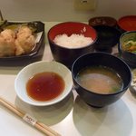 季節料理 こじま - この日は穴子天を注文。ほんとは全部食べたい。