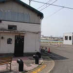 サイレンスバー - 外観【昼間】①