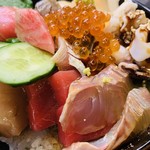 Kinkouwan - 海鮮丼。スペシャルなやつ。