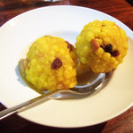 ニルワナム - ブーンディ・ラッドゥ(1個250円)