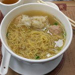 Wong Chi Kei Congee & Noodle - 鮮蝦雲呑麺