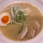 泡系しおとんこつラーメン べらしお - 