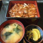 洋風料理 松家 - 焼肉重