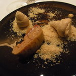 フロリレージュ - オードブル／フォアグラの前菜／フォアグラとヘーゼルナッツのメレンゲ