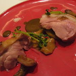 フロリレージュ - ヴィヤンド／コンテポランな肉料理／カシュー豚のロティ、ピエブルーと下仁田葱、カシューナッツのソースで