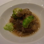 フロリレージュ - ヴィヤンド／クラシックな肉料理／カシュー豚、牛蒡、白菜のラグー
