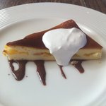 オールド・スパゲティハウス・インナガノ - リンゴのチーズケーキ（ドルチェ）