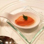 パリの朝市 - アミューズ