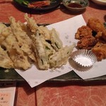 魚活鮮とあぶり焼 海へ - 天ぷら、左から舞茸・オクラ・鮟鱇