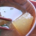 アーセンプレイス - 小松菜・大根の味噌汁